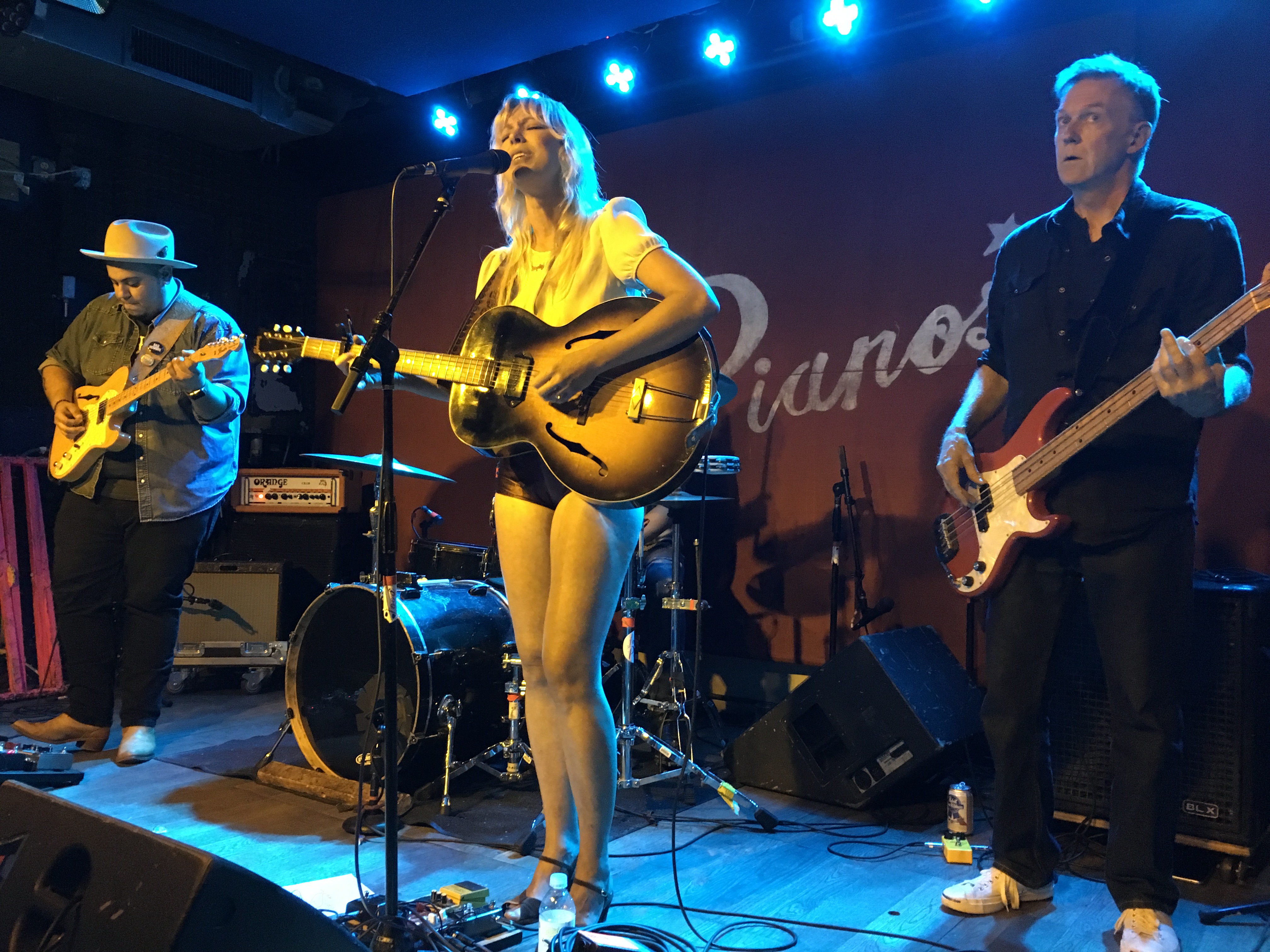Hayley Thompson-King performing at Pianos, Oct 2017